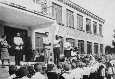 1968 год. Открытие нового здания школы.